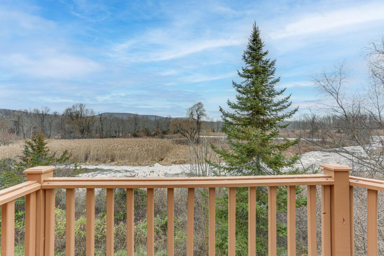 Spacious Condo With View Less Than 1 Mi To Mtn Creek Resort! Vernon Εξωτερικό φωτογραφία