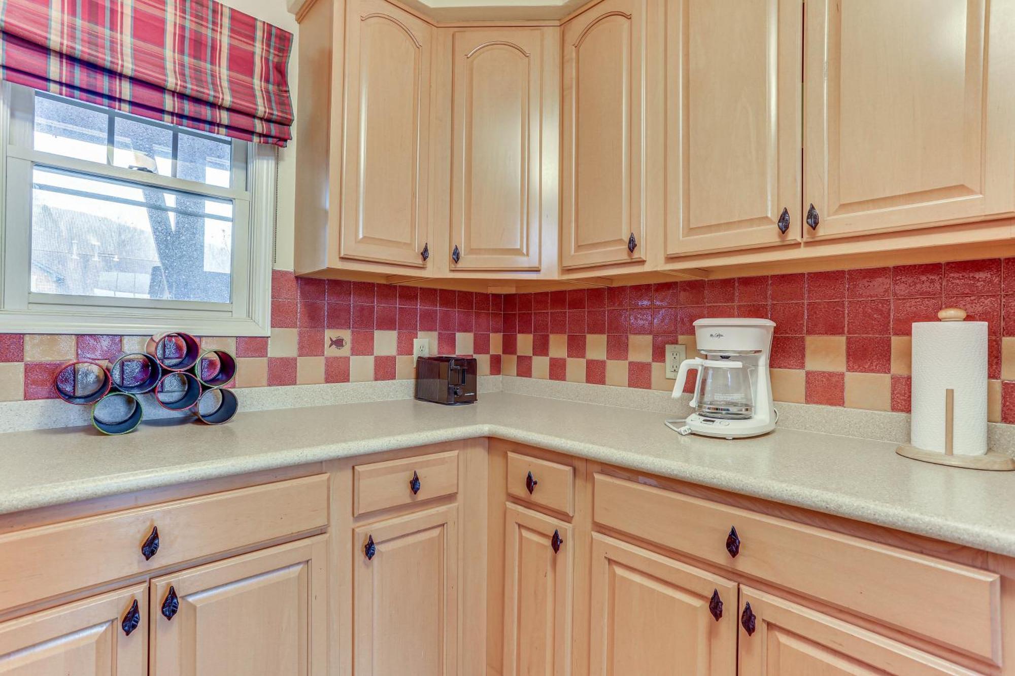 Spacious Condo With View Less Than 1 Mi To Mtn Creek Resort! Vernon Εξωτερικό φωτογραφία